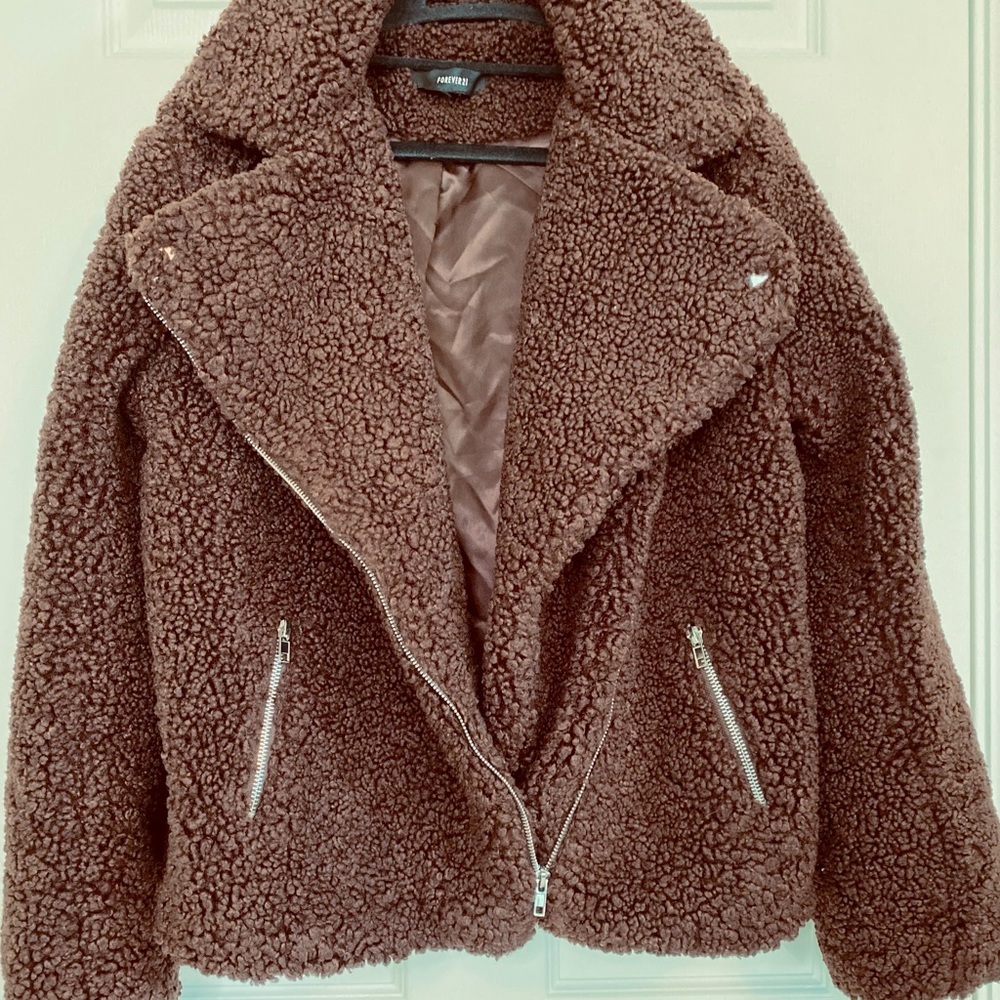 🎉HPx4🎉Fuzzy wuzzy Forever XXI jacket